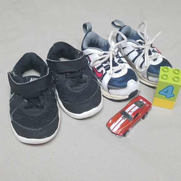 Boy Nike Shoes (2 pair) - Picture 4 of 4
